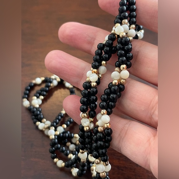 Black onyx mother of pearl gold tone bead 3-strand necklace - Picture 4 of 8